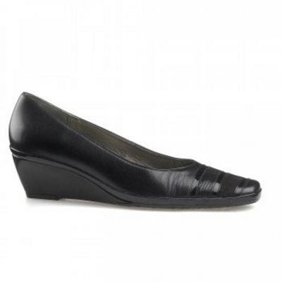 Dressy Black Flat Shoes on Dressy Shoes With A Thin Stilleto Heel  Perfect For Any Dressy Or Out