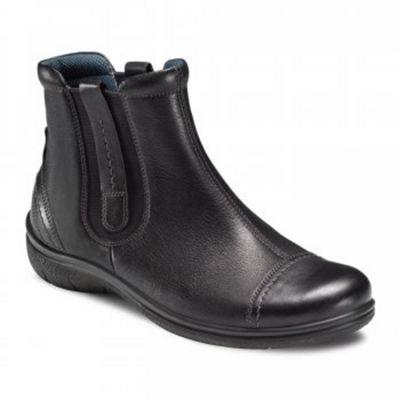 Black Soil Black Leather Chelsea Boots