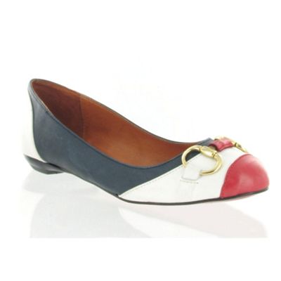 Nautical leather pumps