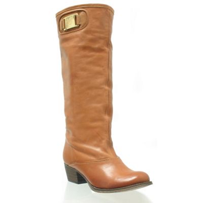 Tan leather boot with faux shearling lining