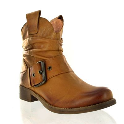 Tan leather ankle boot with buckle detail