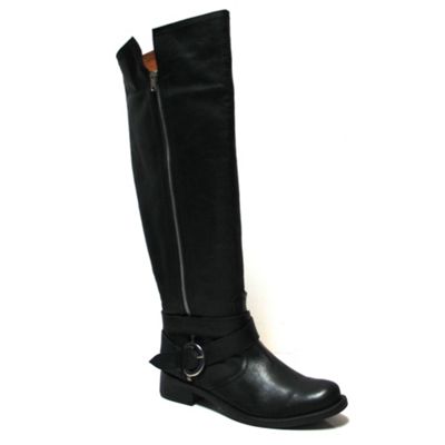 Black leather boot with Zip fastening & faux shearling lining