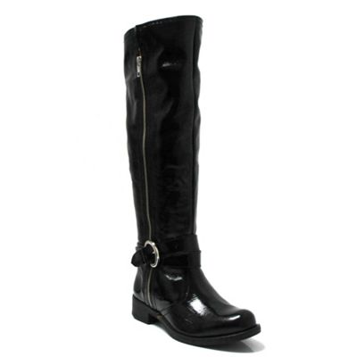 Black patent leather boot with Zip fastening & faux shearling lining