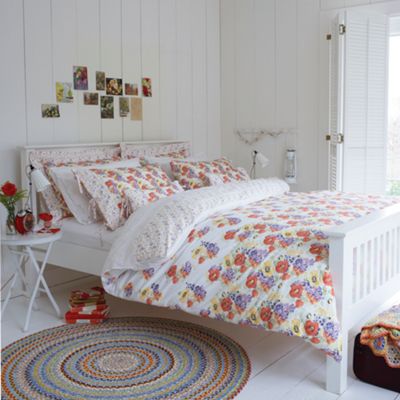 Multi Poppy fashion bed linen