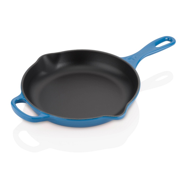 Le Creuset - Marseille Blue Cast Iron 'Signature' 23Cm Skillet Review