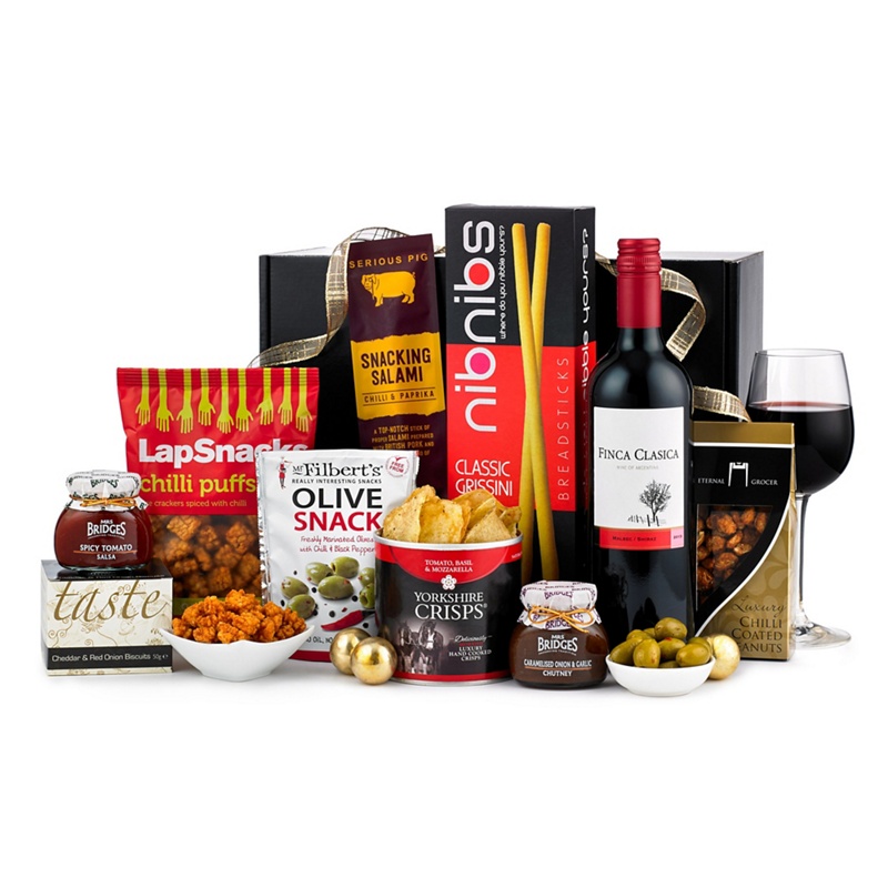 Hampers of Distinction - Red Wine And Nibbles Review