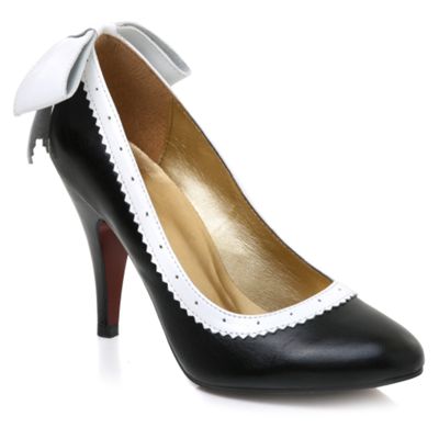 Black 'Cenha' Court Shoe