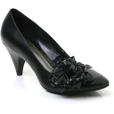 Black Cerchie Court Shoe