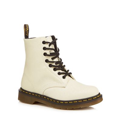 dr martens mono 39