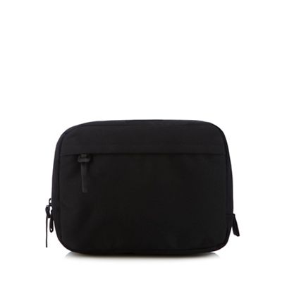 Red Herring - Black wash bag