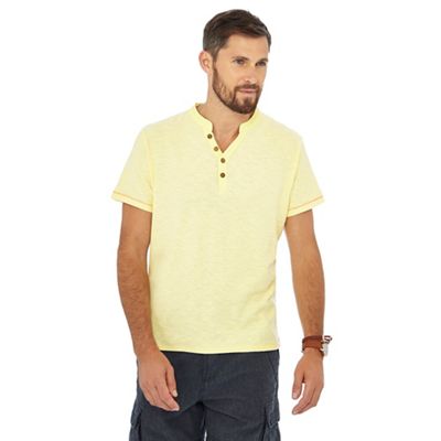 Mantaray - Yellow Y-neck t-shirt