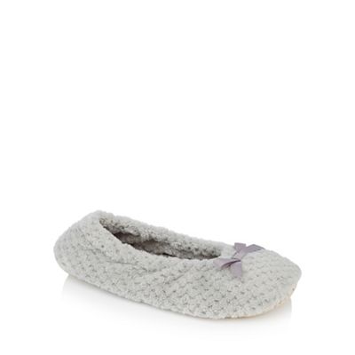 Lounge & Sleep - Pale grey waffle textured ballerina slippers