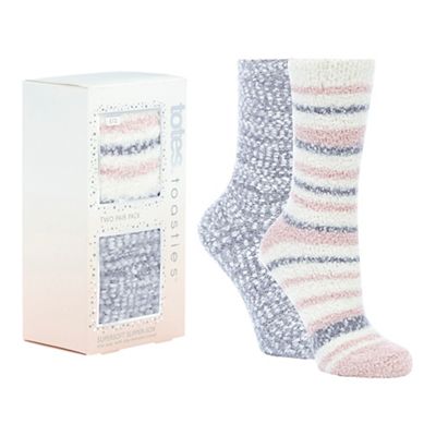 Totes - 2 pack light pink fluffy slipper socks
