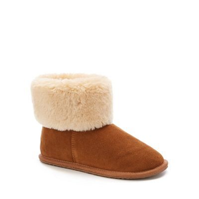 Lounge & Sleep - Tan suede fur cuff slipper boot