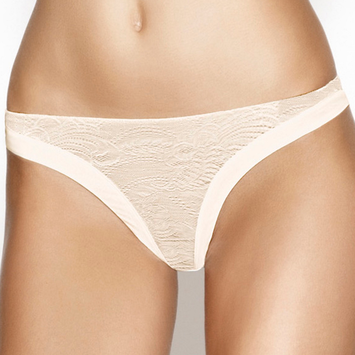 Wonderbra Ivory lace Ultimate thong