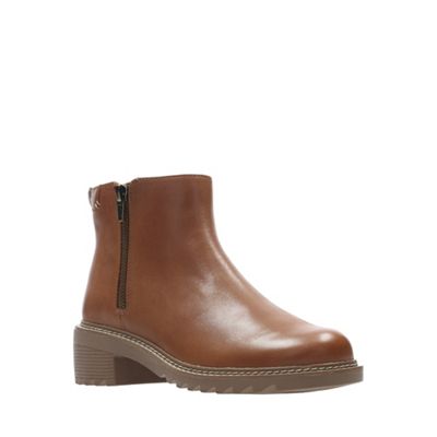 clarks childrens chelsea boots