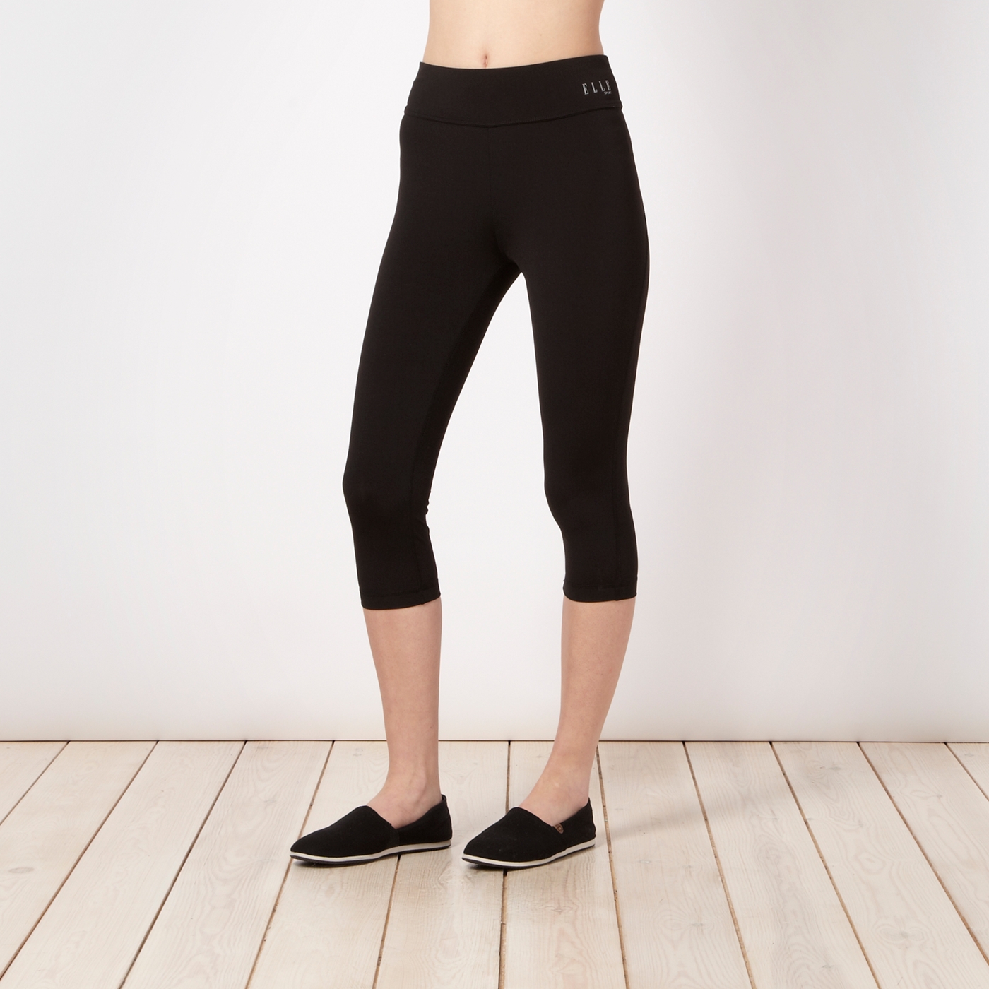 Elle Sport Black deep waist capri pants