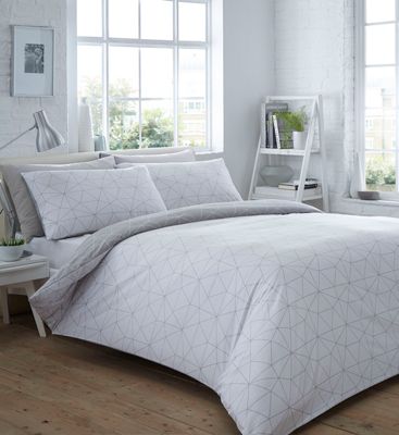 Home Collection Basics - Vector geometric duvet cover
