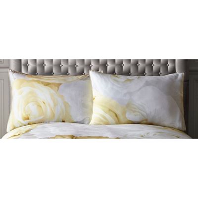 Star by Julien Macdonald - Yellow 'Tiffany' standard pillowcase pair