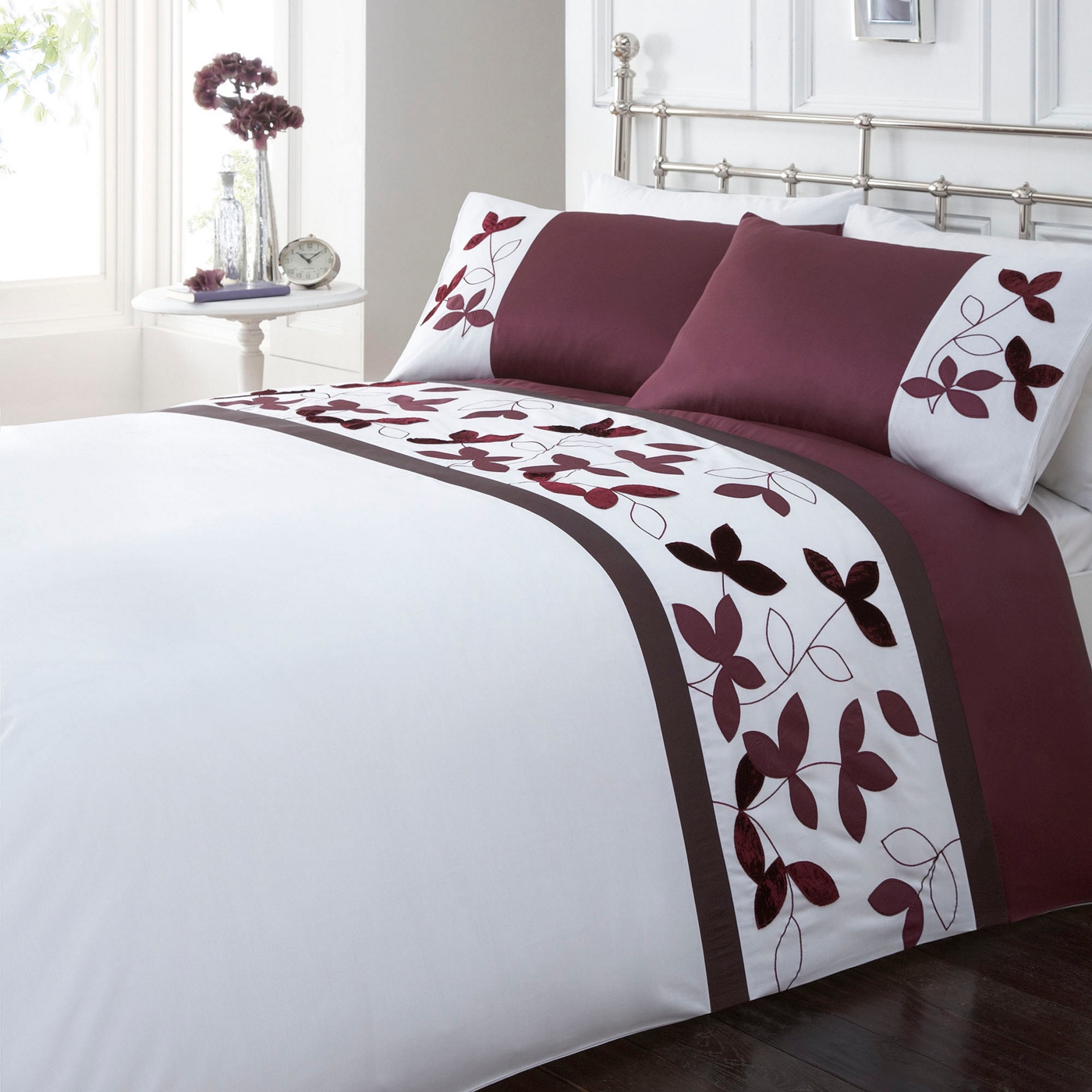 Purple Lauren leaf applique bedding set