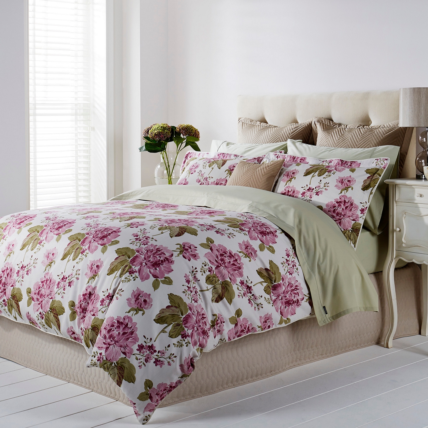 Christy Pink Anya Bedding